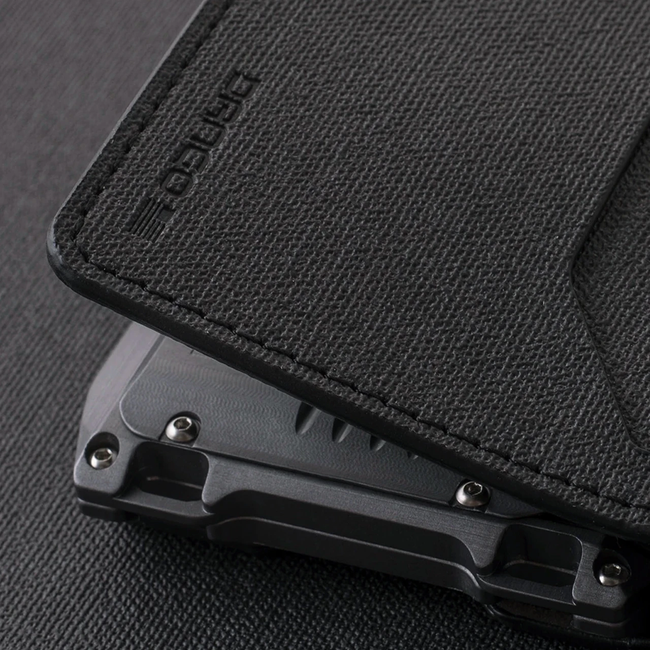 Dango A10 Adapt Bifold