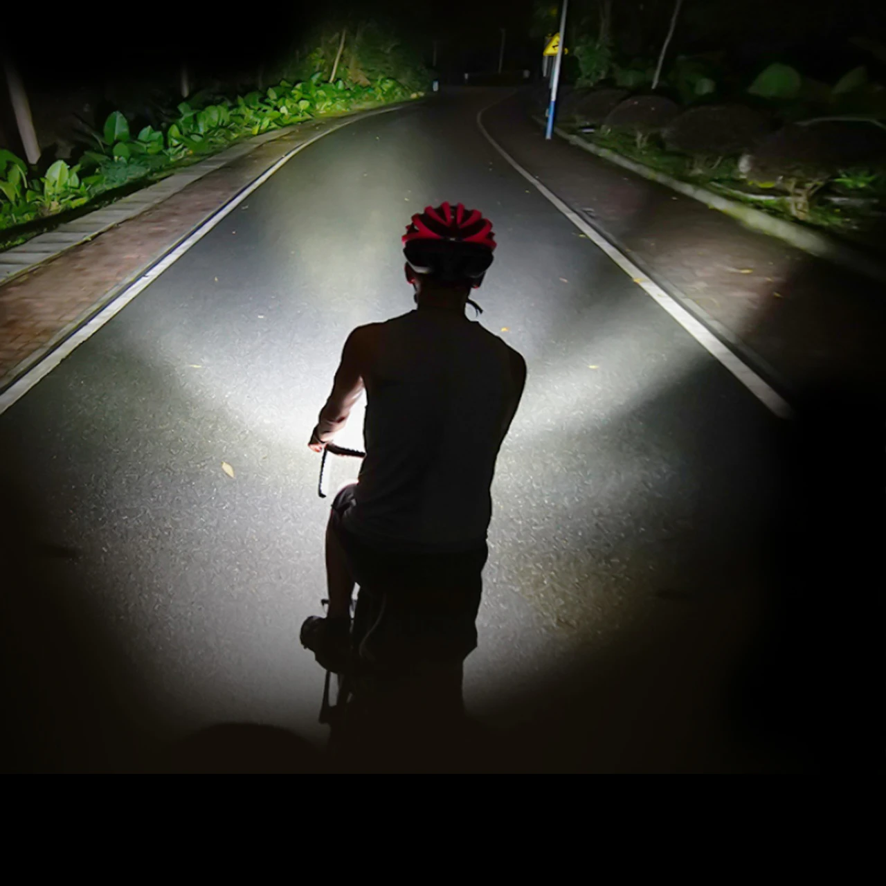 Nitecore BR25 Bike Light - Image 5