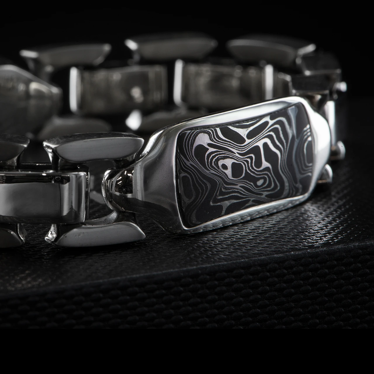 William Henry BR24 Damascus Identity