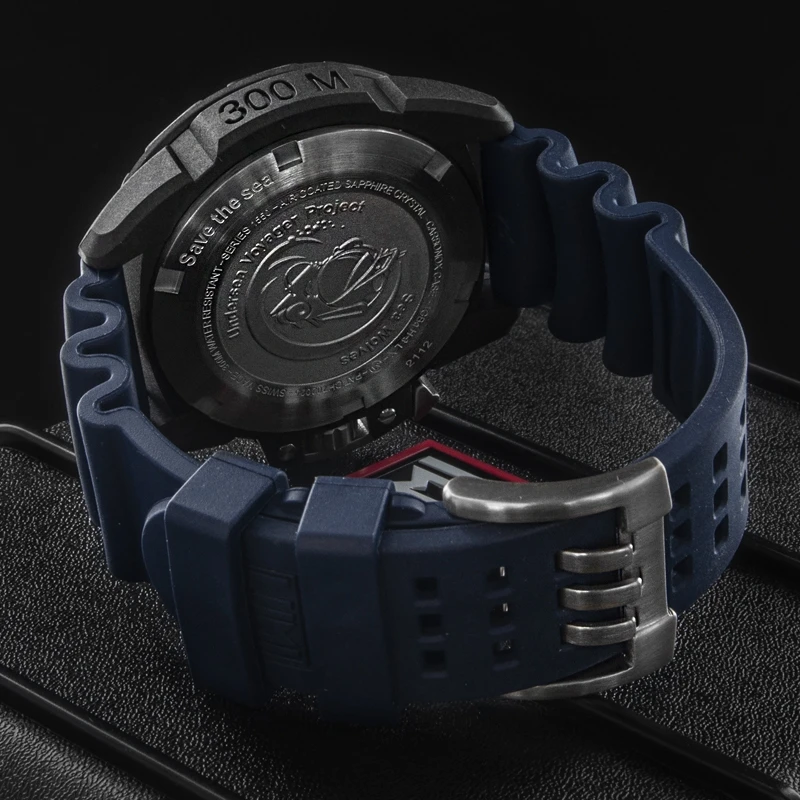 Luminox Deep Dive Carbon Black Blue WAS £562.95 - Image 4