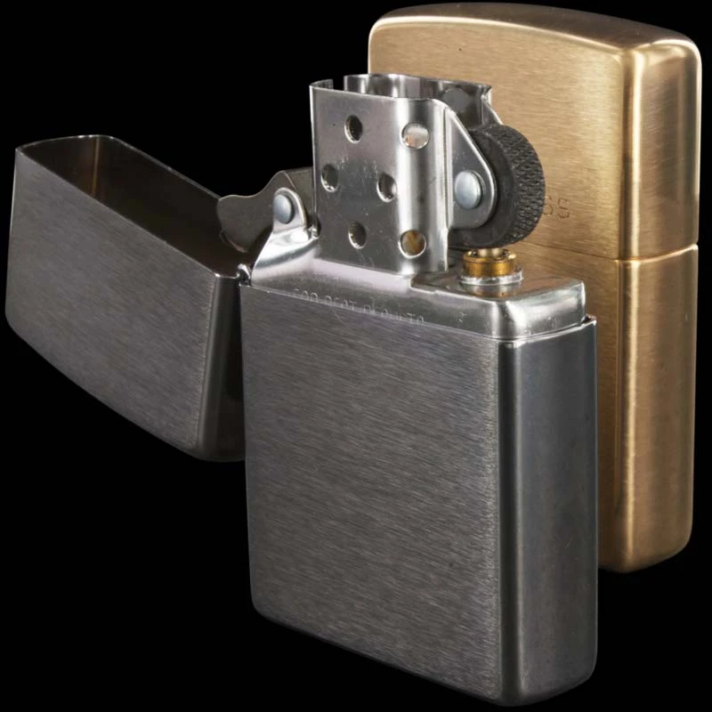 Zippo Classic Brushed Finish - Image 2